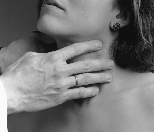 Comprendre la Fonction Thyroïdienne: Un Guide Complet sur l'Hypothyroïdie - Suplemint