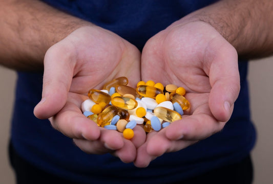Tout ce que Vous Devez Savoir sur la Supplémentation : Avantages, Risques et Choix Judicieux - Suplemint